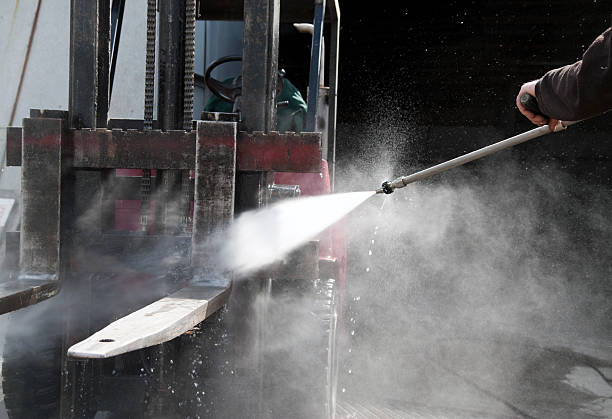 Best Warehouse Cleaning  in Russellville, AR